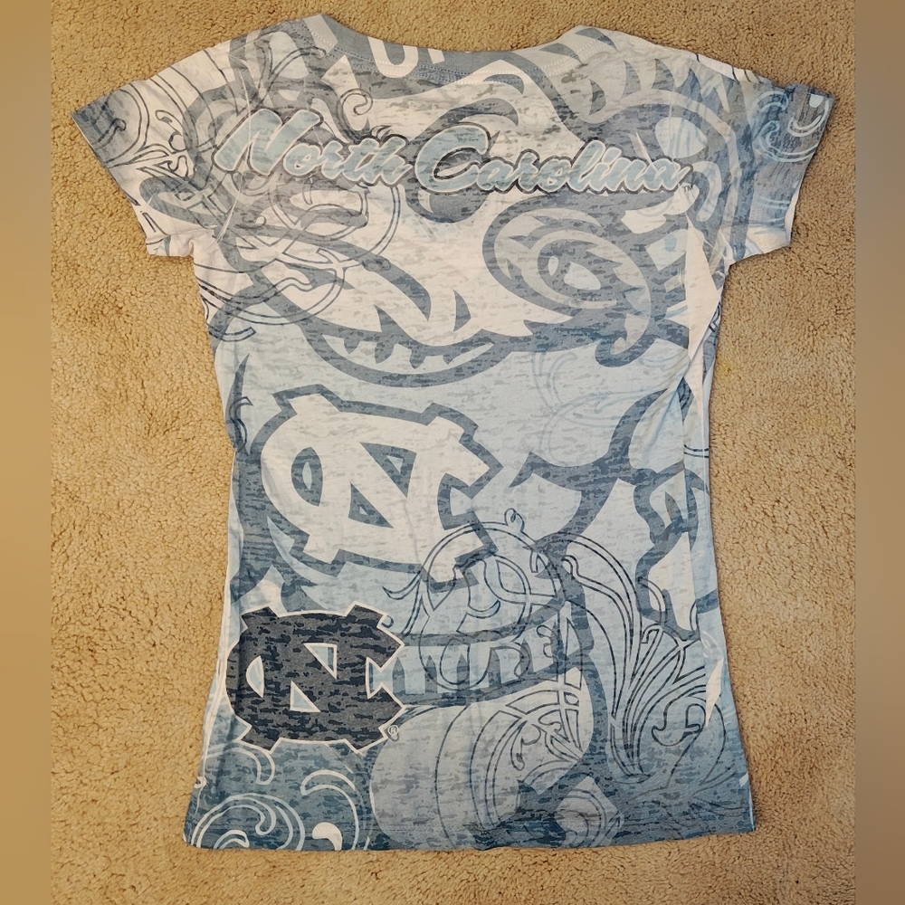 Y2K Blue 84 Burnout UNC Tar Heels T-shirt. - Picture 3 of 9